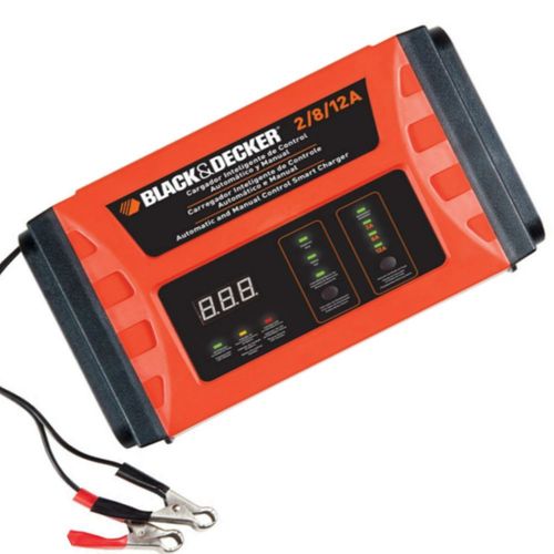 Cargador de Batería BLACK & DECKER 12 Volt -12Amp. Control Alternador-(BC12-AR)-1820